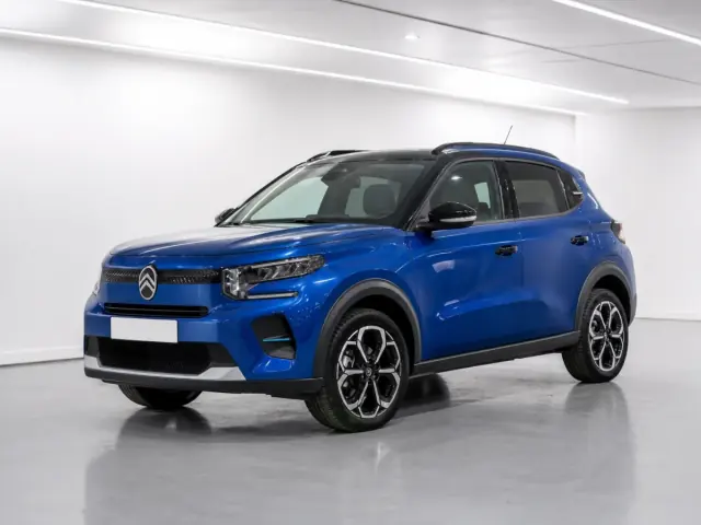 2026 Citroen C3 Plus Hybrid photographed from the front-left in the K-CARS showroom