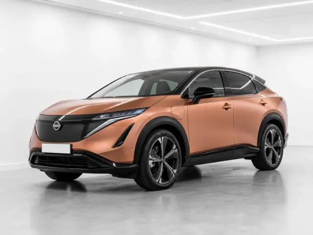 2026 Nissan Ariya Evolve e-4ORCE photographed from the front-left in the K-CARS showroom