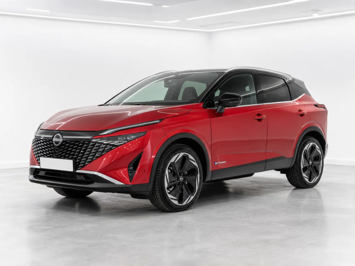 2026 Nissan Qashqai Tekna e-POWER in a white LED showroom