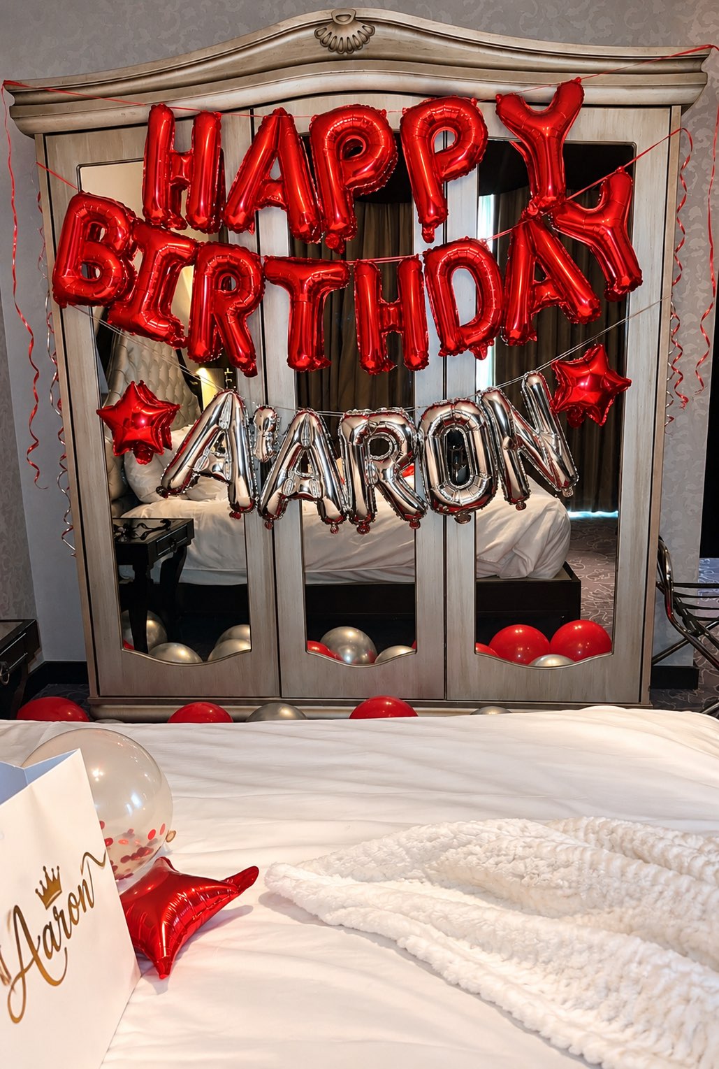 Birthday room with personalised balloons